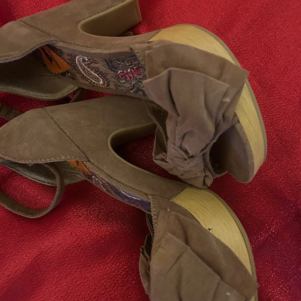 Super Cute Chunky Heels